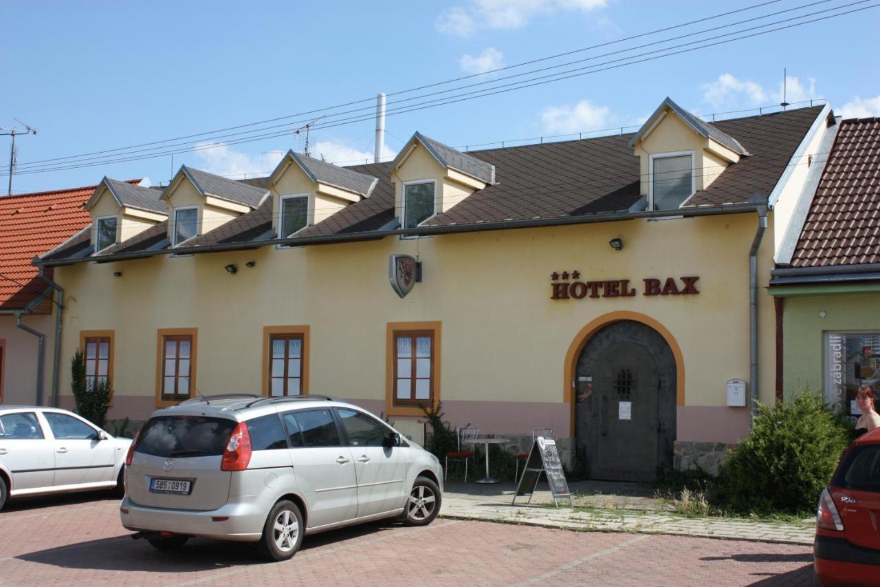Hotel Bax Зноймо Екстериор снимка