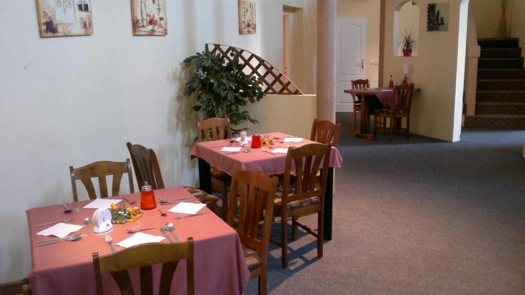 Hotel Bax Зноймо Екстериор снимка
