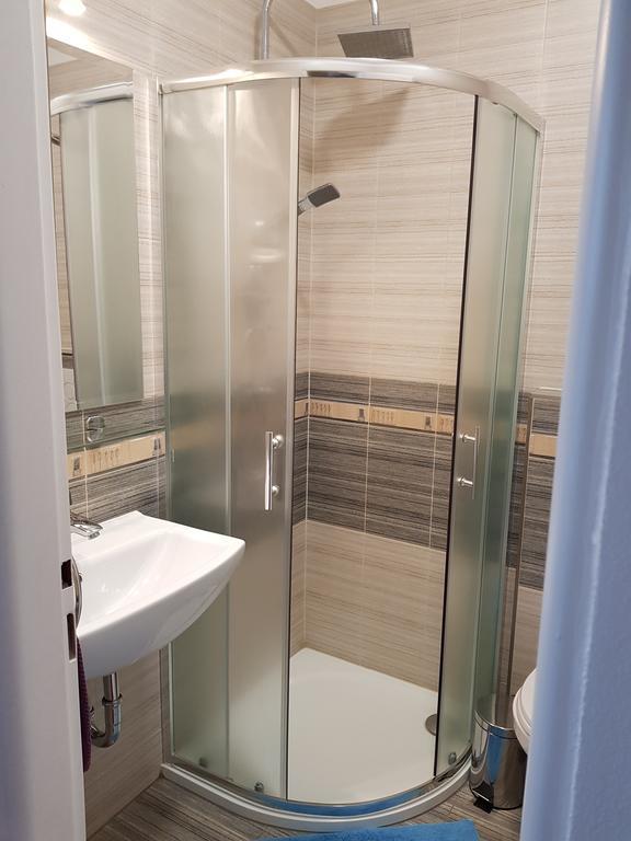 Hotel Bax Зноймо Екстериор снимка